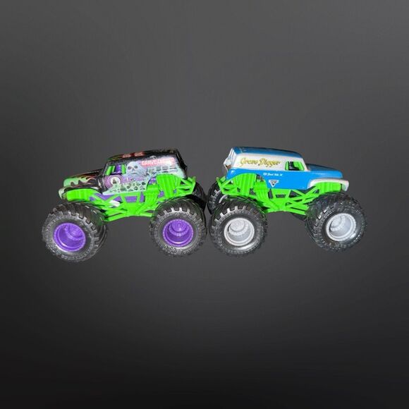 2 Hot Wheels Monster Jam Grave Digger & Legend Grave Digger 1:64 Scale A25 - Picture 9 of 9